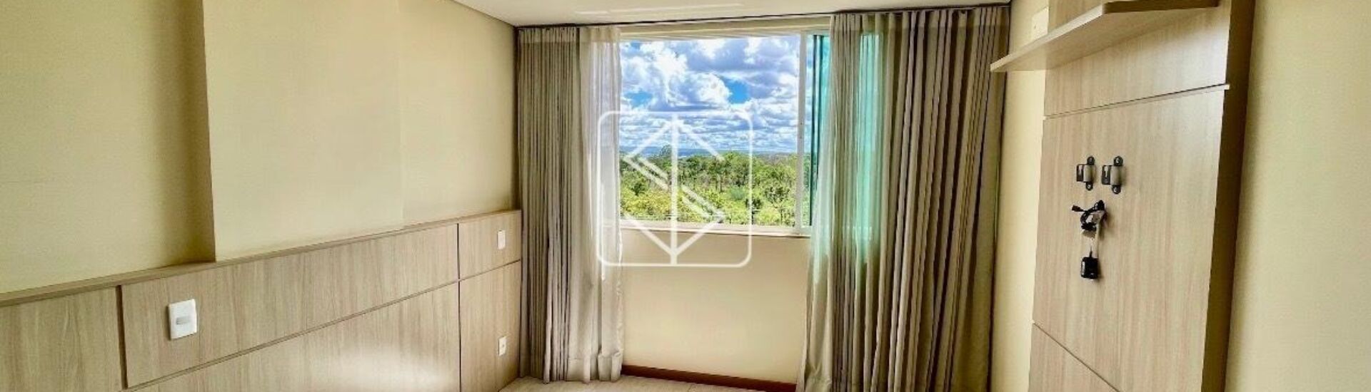 a1bd89341f503766aeaeb12ae25f8325-1766807098