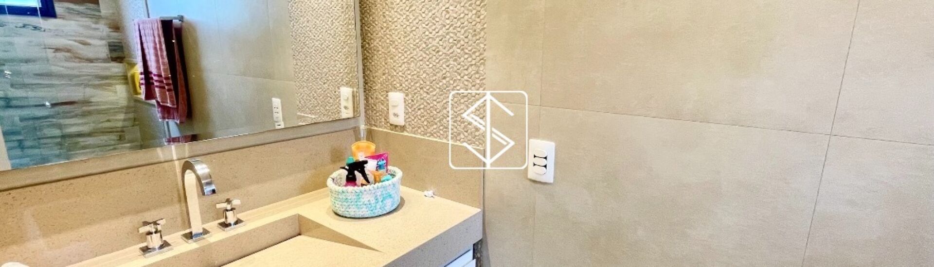 b225b6126efe6d7210cc9ad5635ea88e-1767901321