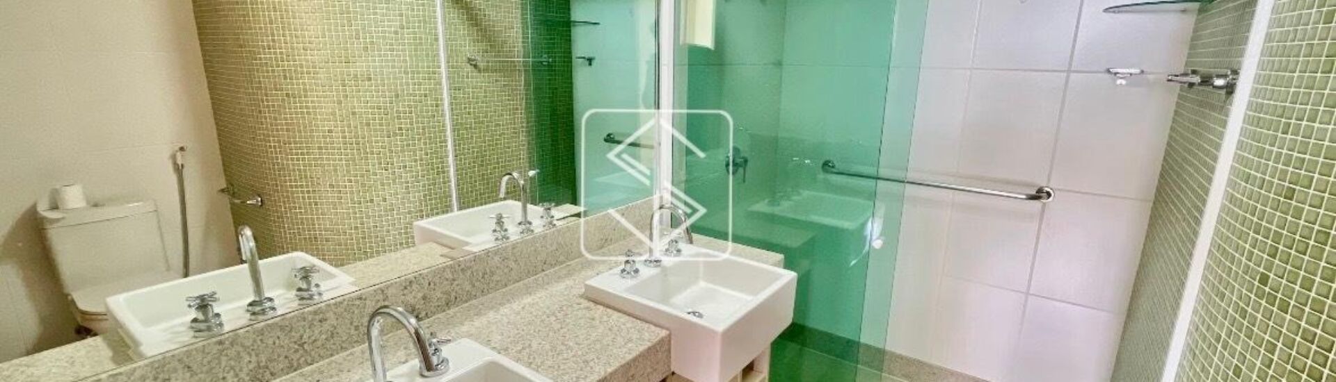 b82064c5f76d9aa4112eaf1e616f3bcb-1766807100