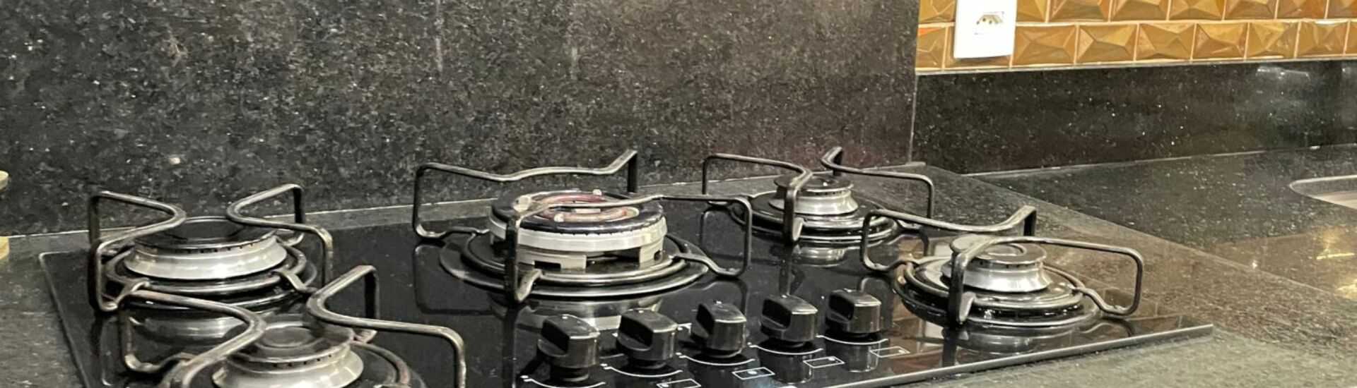 da75452820e25cf0f38330424faa9200-1765546290