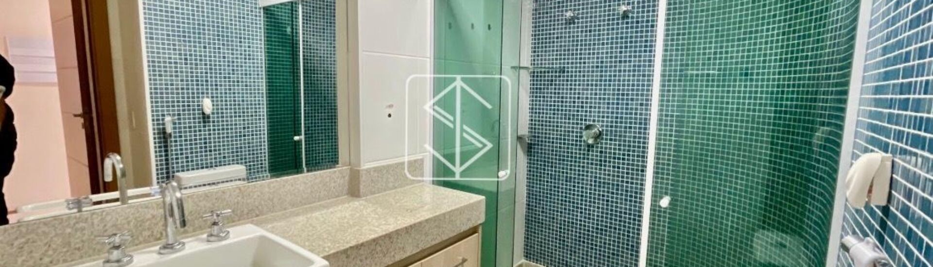 f8a70aeb1405ae0fb6873bcaf30ff378-1766807107